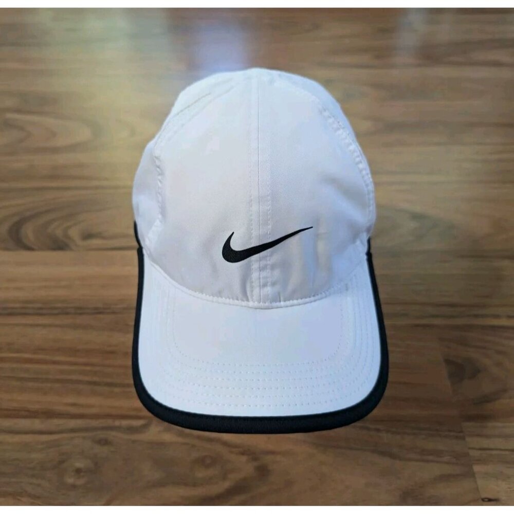 NIKE White Running Aerobill Dri Fit Hat Baseball Cap Summer Tennis Tailwind